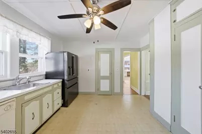 249 Parish Dr, Wayne, NJ 07470 - Photo 12