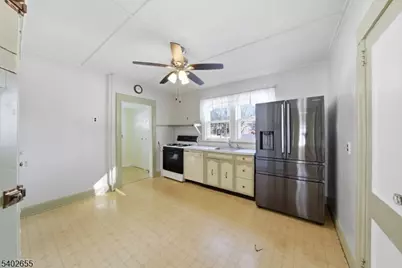 249 Parish Dr, Wayne, NJ 07470 - Photo 14