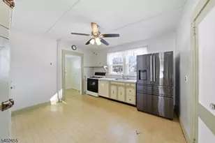 249 Parish Dr, Wayne, NJ 07470 - Photo 14