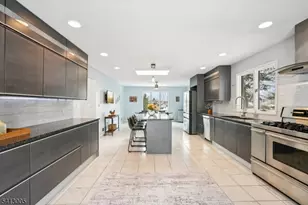 19 Skyline Dr, West Orange Township, NJ 07052 - Photo 18