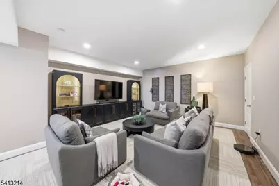 71 Halina Ln, Butler, NJ 07405 - Photo 8