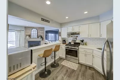 23 Otis Pl, Verona, NJ 07044 - Photo 10