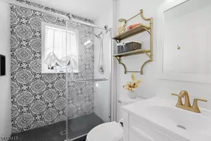 31 Warren Cutting, Chester, NJ 07930 - Photo 8