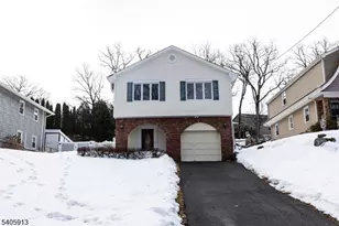 654 Succasunna Rd, Mount Arlington, NJ 07850 - Photo 2