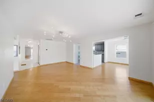 8 Jennifer Dr, East Hanover Township, NJ 07936 - Photo 6