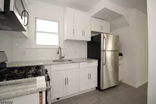 19 Cross St, West Orange Township, NJ 07052 - Photo 4