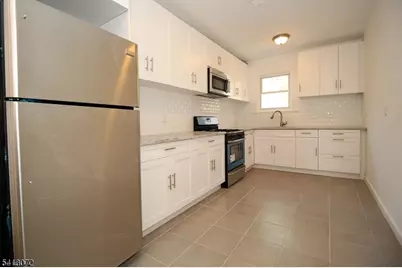 19 Cross St, West Orange Township, NJ 07052 - Photo 12