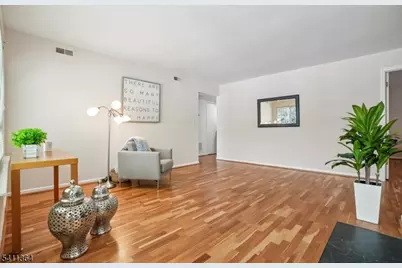 42 Fieldstone Road, Bedminster Township, NJ 07921 - Photo 2