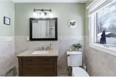 53 Jordan Rd, Woodbridge Township, NJ 07067 - Photo 12