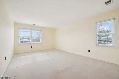 209 Green Hollow Dr, Woodbridge Township, NJ 08830 - Photo 14