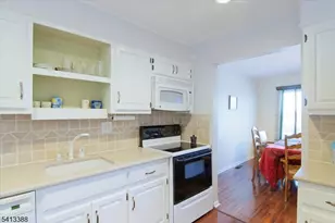 180 Marion Dr, West Orange Township, NJ 07052 - Photo 6