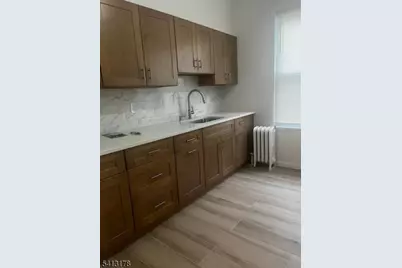 65 Tiffany Blvd, Newark, NJ 07104 - Photo 2