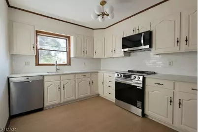 16 Magnolia Ln, Caldwell Boro Twp., NJ 07006 - Photo 4