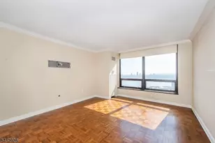 900 Palisade Ave, Fort Lee, NJ 07024 - Photo 12