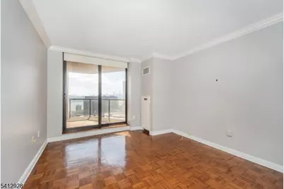 900 Palisade Ave, Fort Lee, NJ 07024 - Photo 20