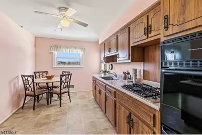 31 Saint Marys Dr, Roxbury Township, NJ 07876 - Photo 8