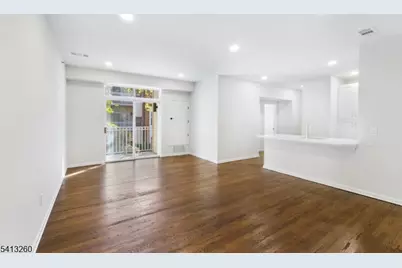 50 Maple Avenue #214, Springfield Twp., NJ 07081 - Photo 2