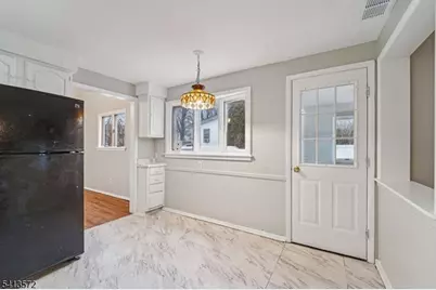 32 Waverly Dr, Edison, NJ 08817 - Photo 16