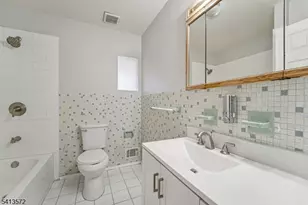 32 Waverly Dr, Edison, NJ 08817 - Photo 36