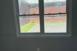 12A Gramercy Gdns, Middlesex, NJ 08846 - Photo 4