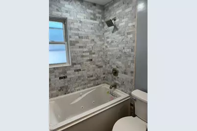 12A Gramercy Gdns #12A, Middlesex, NJ 08846 - Photo 2