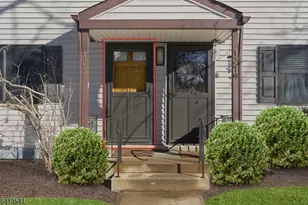 123 Newman St, Metuchen, NJ 08840 - Photo 2