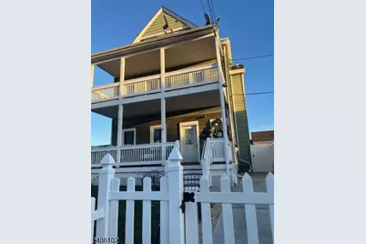 8 Zabriskie St, Haledon, NJ 07508 - Photo 2