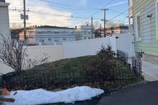 8 Zabriskie St, Haledon, NJ 07508 - Photo 28