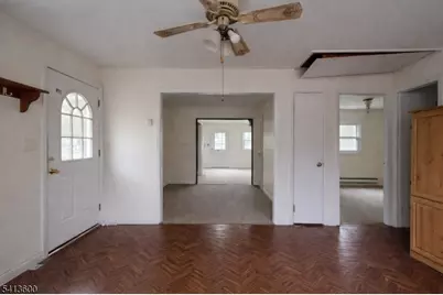 329 Elmira Trl, Hopatcong, NJ 07843 - Photo 4