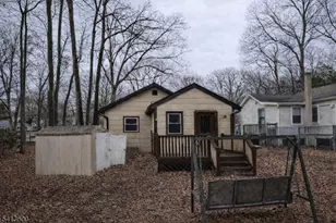 329 Elmira Trail, Hopatcong, NJ 07843 - Photo 14