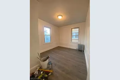 1031 Kilsyth Rd #1R, Elizabeth, NJ 07208 - Photo 8