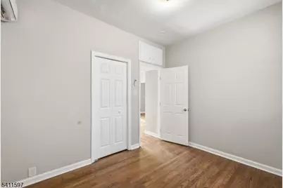 693 N 8th St, Newark, NJ 07107 - Photo 16