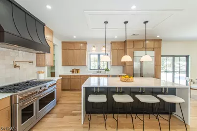 6 Harvale Dr, Florham Park, NJ 07932 - Photo 6