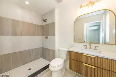 6 Harvale Dr, Florham Park, NJ 07932 - Photo 40