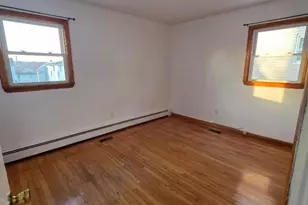 71 Newark Pl, Belleville, NJ 07109 - Photo 4