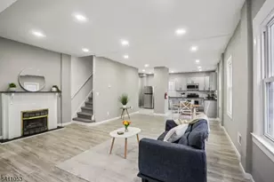 27 Stone St, North Plainfield, NJ 07060 - Photo 2