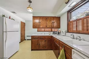 33 Lotz St, North Haledon, NJ 07508 - Photo 8