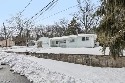 33 Lotz St, North Haledon, NJ 07508 - Photo 2