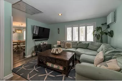 87 Fairlawn Dr, West Milford, NJ 07421 - Photo 4