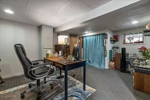 87 Fairlawn Dr, West Milford, NJ 07421 - Photo 20