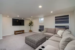 11 Clearwater Dr, Kinnelon, NJ 07405 - Photo 28