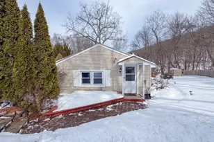 10 Ludlow St, Jefferson Township, NJ 07885 - Photo 2