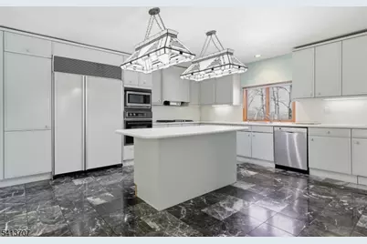 32 Sylvan Dr, Montville Township, NJ 07058 - Photo 14