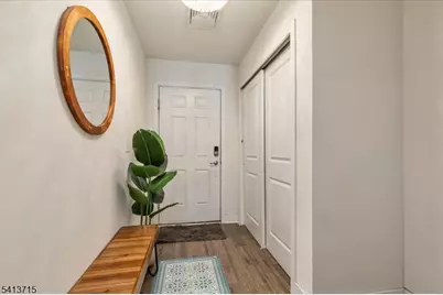 303 Saratoga Ct Ondo, Branchburg Township, NJ 08876 - Photo 2