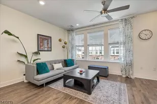 303 Saratoga Ct, Branchburg Township, NJ 08876 - Photo 22