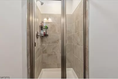 303 Saratoga Ct Ondo, Branchburg Township, NJ 08876 - Photo 6