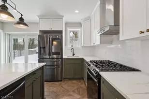 13 Roger Ave, Wanaque, NJ 07420 - Photo 8