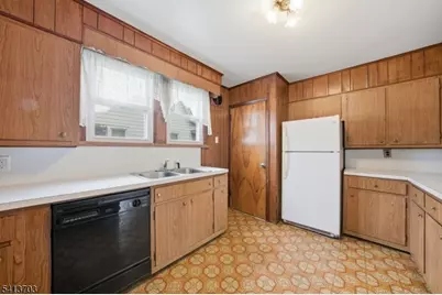 149 Roessler St, Boonton Town, NJ 07005 - Photo 8