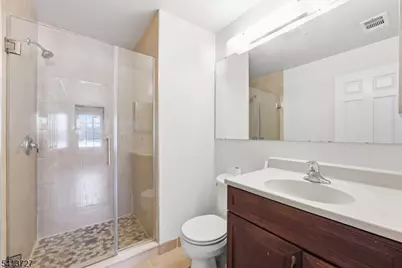 47 Rutgers Dr, Newark, NJ 07103 - Photo 18