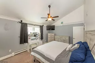 17 Village Dr, Hamburg, NJ 07419 - Photo 20